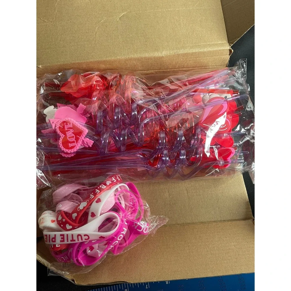Valentines‎ Day Classroom Exchange Prize Straws Wristbands HEL1380